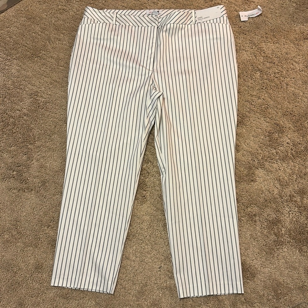 Liz Claiborne White Ankle Pants with Navy Pinstripes
